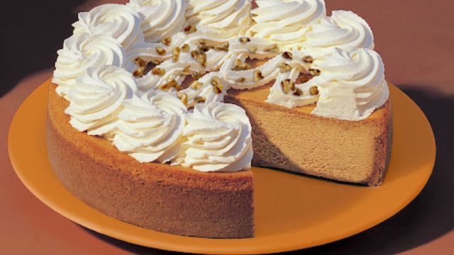 Copycat Recipe The Cheesecake Factory’s Pumpkin Pecan Cheesecake