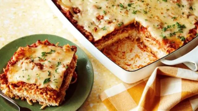 Million Dollar Spaghetti Casserole A Tasty, Adjustable Recipe for Any Occasion (1)