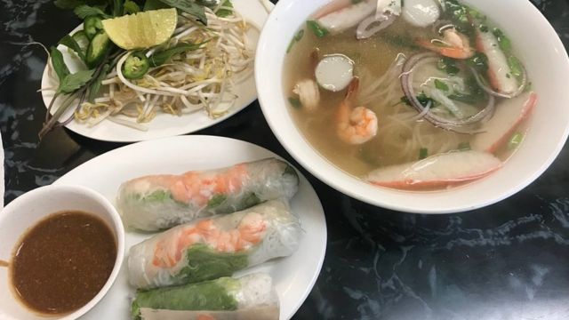 Popular Vietnamese Restaurant Remton Opens Second Spot in Pearland